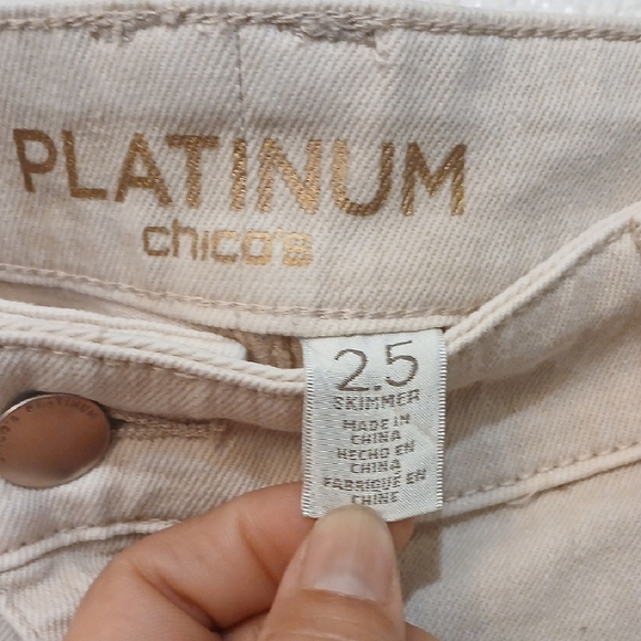 Make Offer! Tan Cropped Ankle Jeans with Straight-Leg Cut - Picture 2 of 3